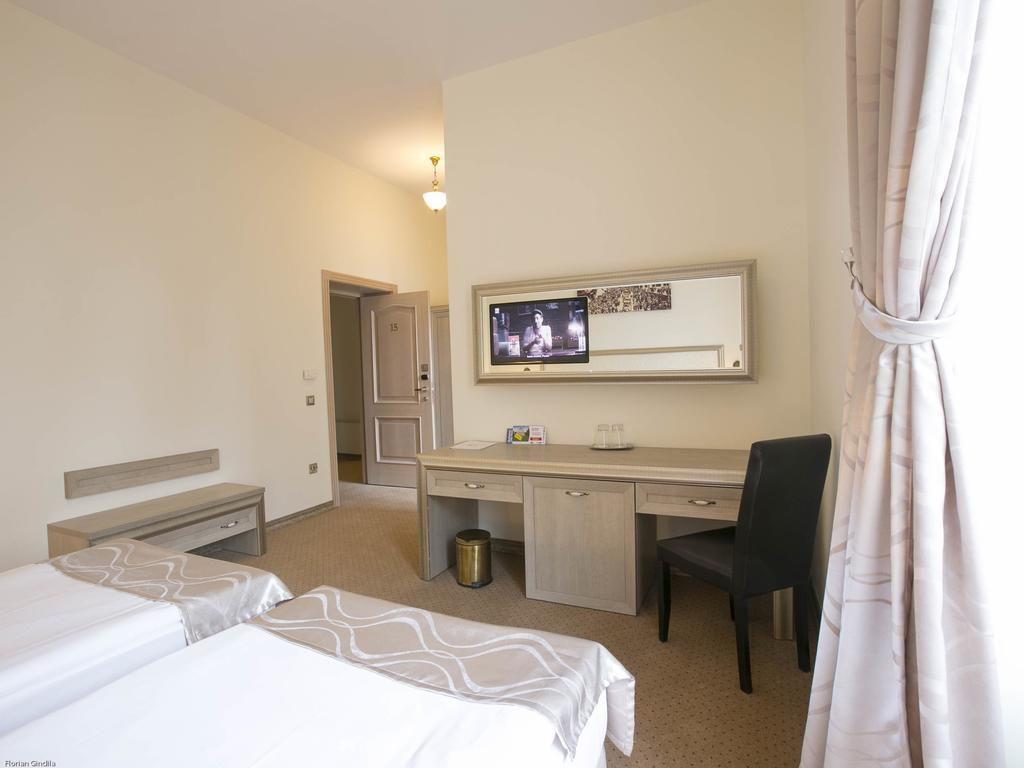 Euro Hotel Grivita Bucharest Room photo